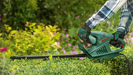 Bosch-makaze-za-zivu-ogradu-EasyHedgeCut-45_1.jpg