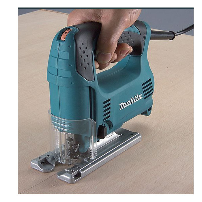 Makita-4329-Ubodna-Testera.jpg